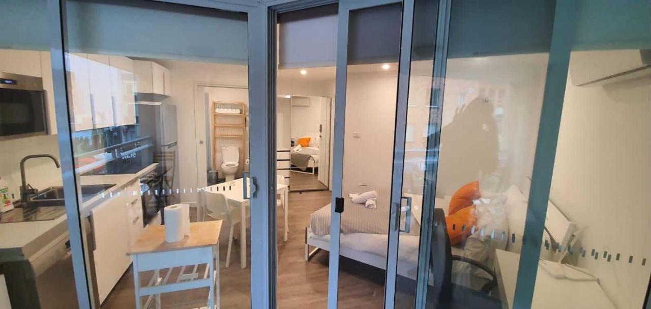 Dana-Cozy Studio With Shared Entry In The City Canberra Exterior foto
